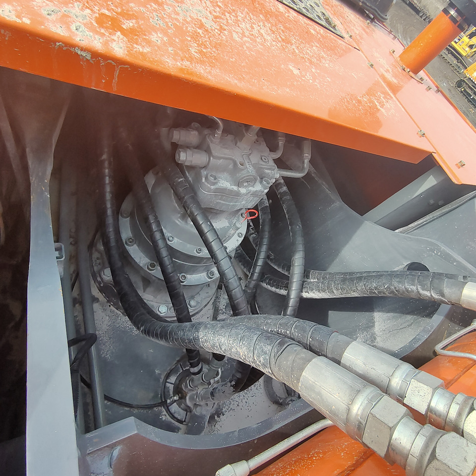 HITACHI ZX350 - Ekskavator perayap: gambar 5 HITACHI ZX350 - Ekskavator perayap: gambar 5