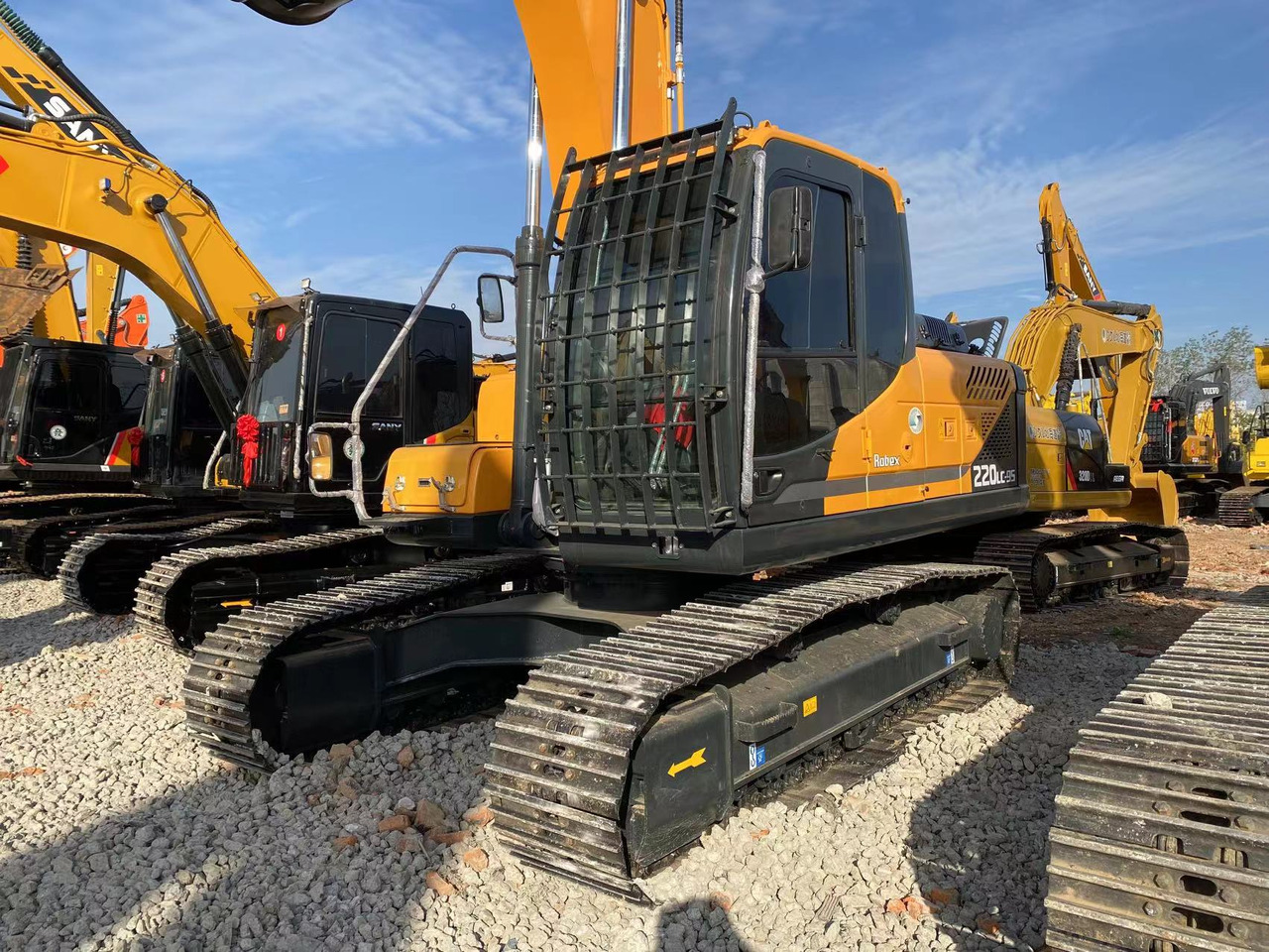 HYUNDAI R220-9S - Ekskavator perayap: gambar 3 HYUNDAI R220-9S - Ekskavator perayap: gambar 3