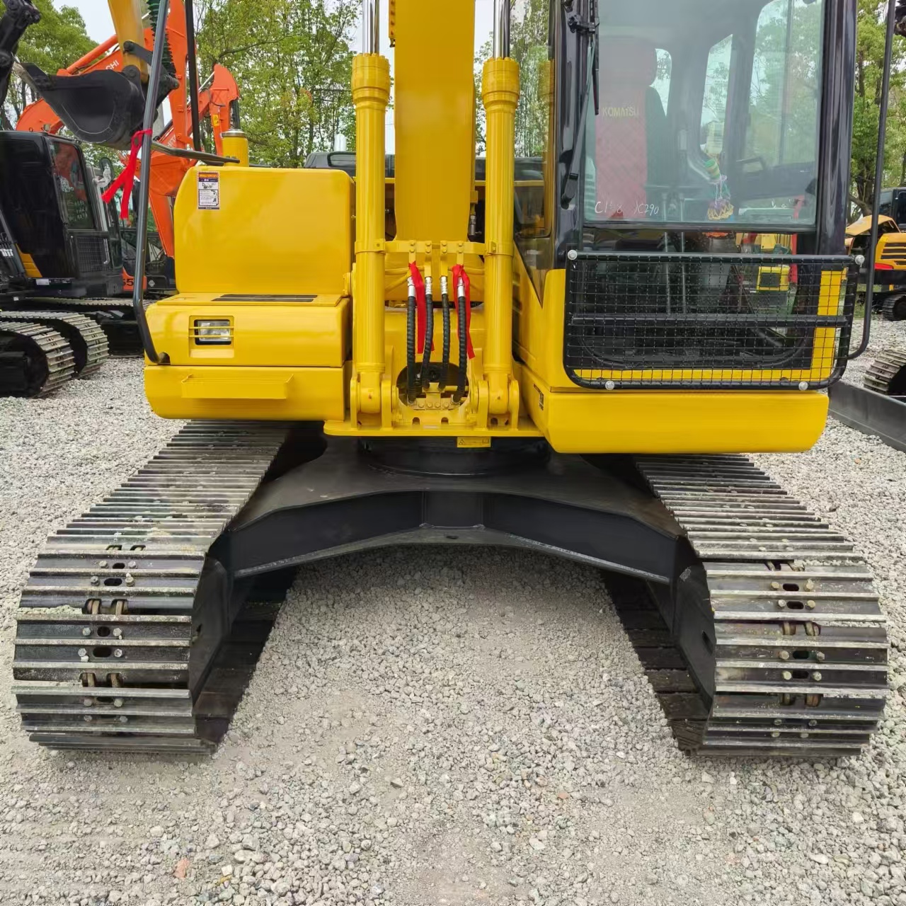 KOMATSU PC110 - Ekskavator perayap: gambar 5 KOMATSU PC110 - Ekskavator perayap: gambar 5