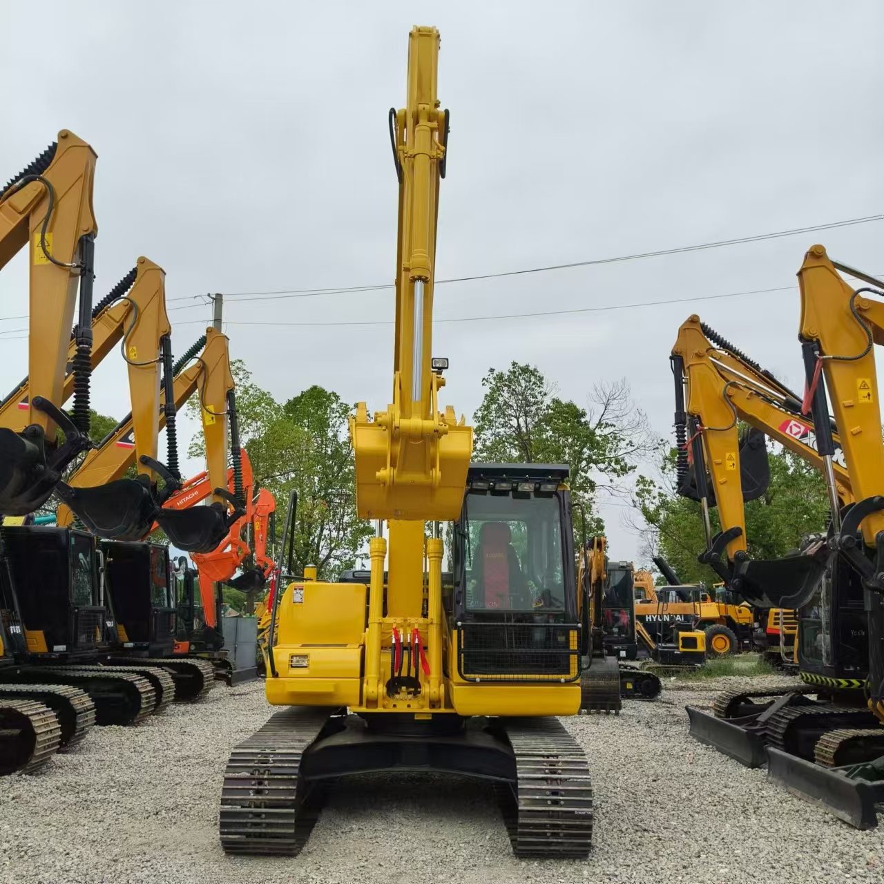 KOMATSU PC110 - Ekskavator perayap: gambar 3 KOMATSU PC110 - Ekskavator perayap: gambar 3