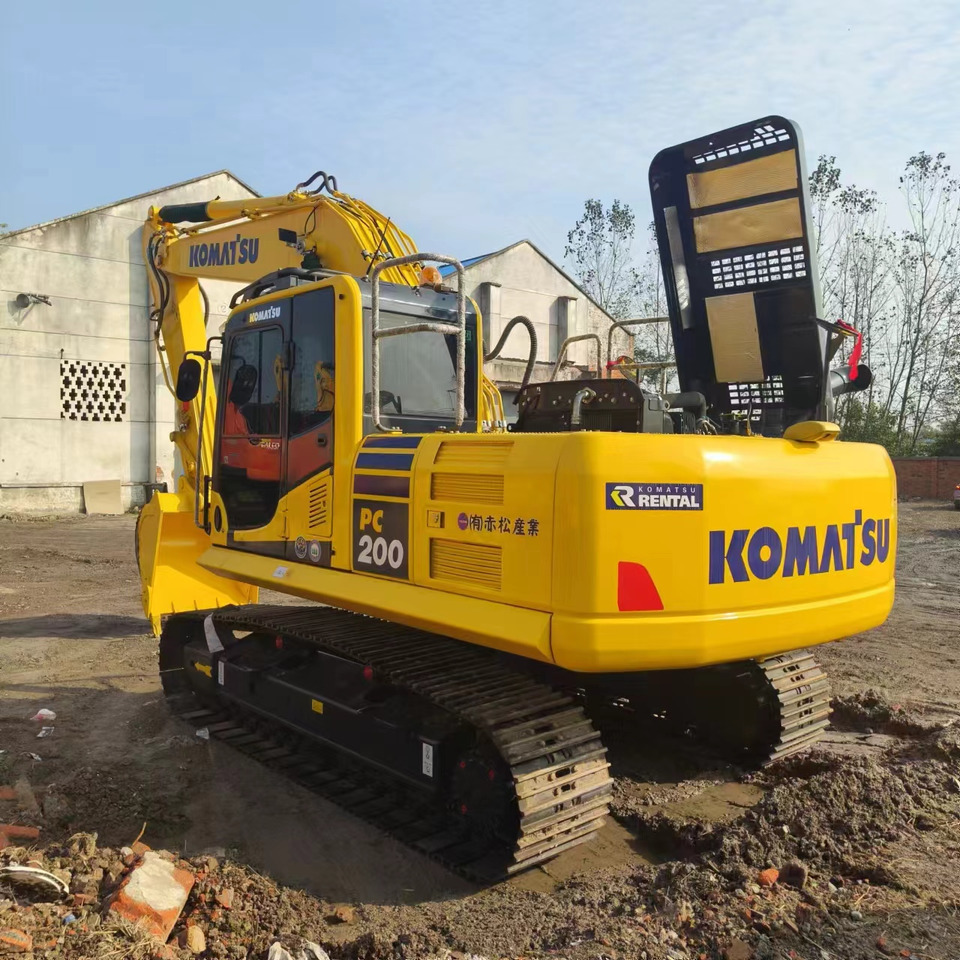 KOMATSU PC200 - Ekskavator perayap: gambar 1 KOMATSU PC200 - Ekskavator perayap: gambar 1
