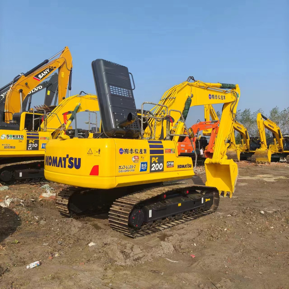 KOMATSU PC200 - Ekskavator perayap: gambar 3 KOMATSU PC200 - Ekskavator perayap: gambar 3