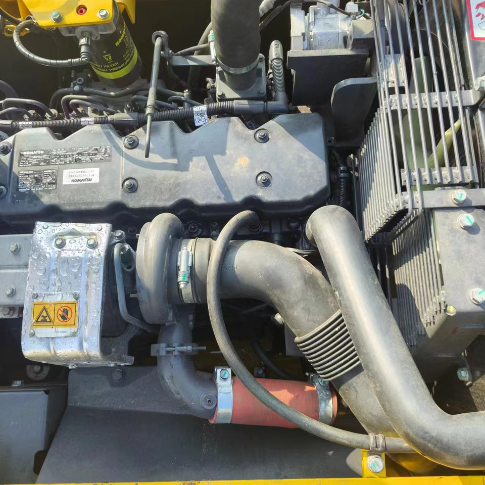 KOMATSU PC200 - Ekskavator perayap: gambar 3 KOMATSU PC200 - Ekskavator perayap: gambar 3