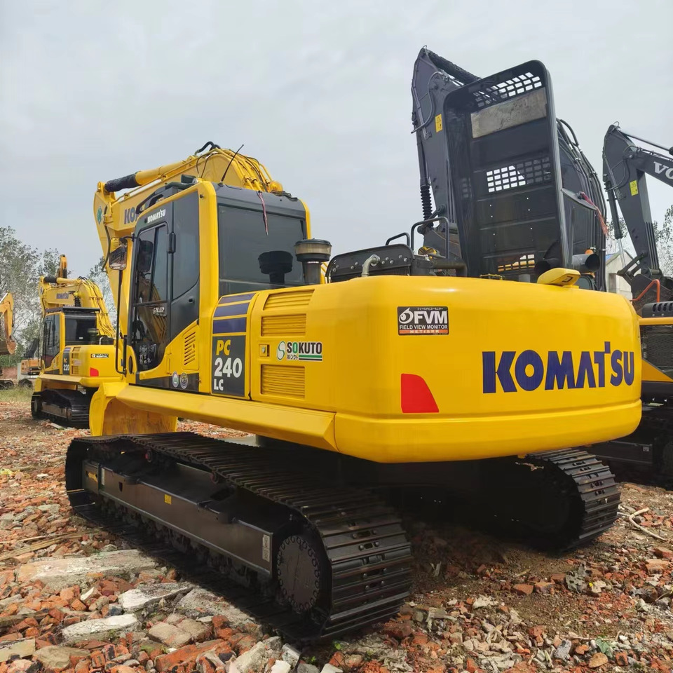 KOMATSU PC240LC - Ekskavator perayap: gambar 2 KOMATSU PC240LC - Ekskavator perayap: gambar 2