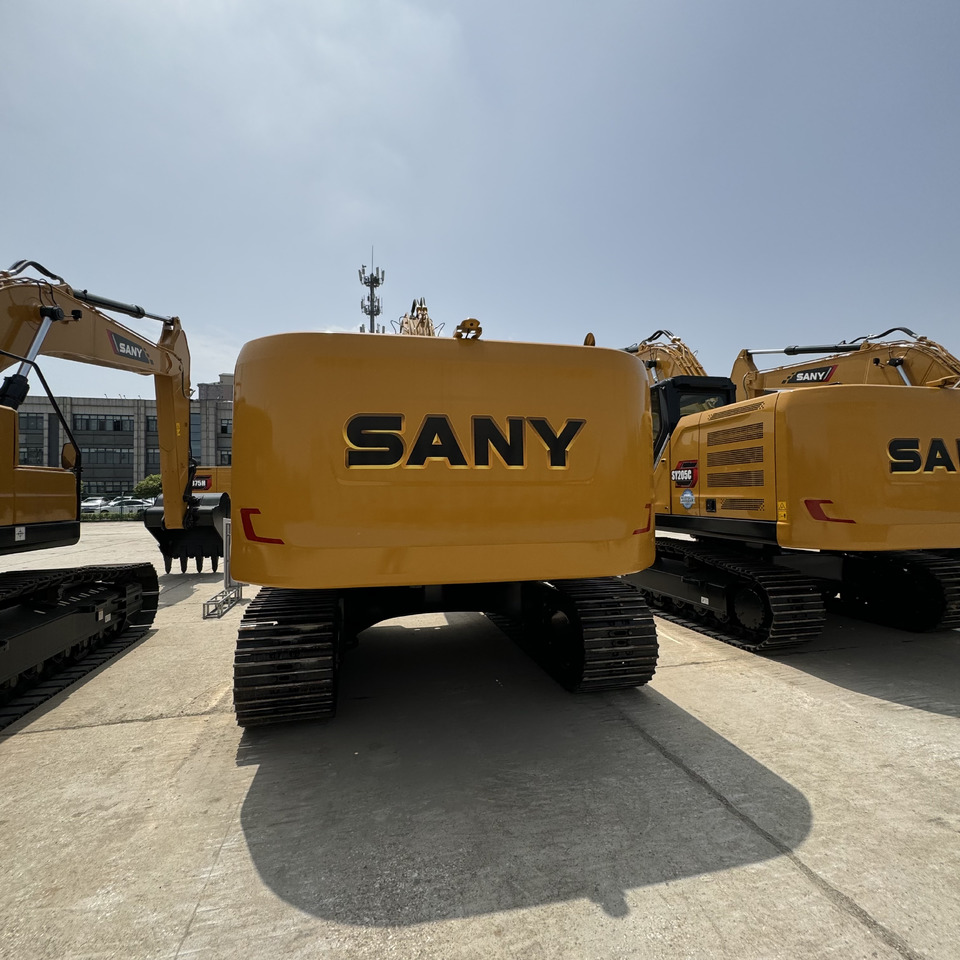 SANY SY215C - Ekskavator perayap: gambar 5 SANY SY215C - Ekskavator perayap: gambar 5