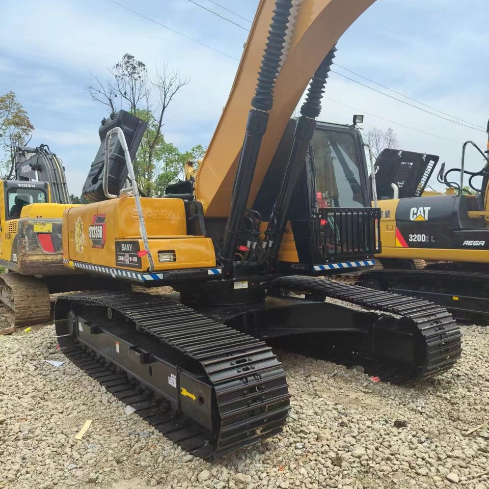 SANY SY235H - Ekskavator perayap: gambar 4 SANY SY235H - Ekskavator perayap: gambar 4