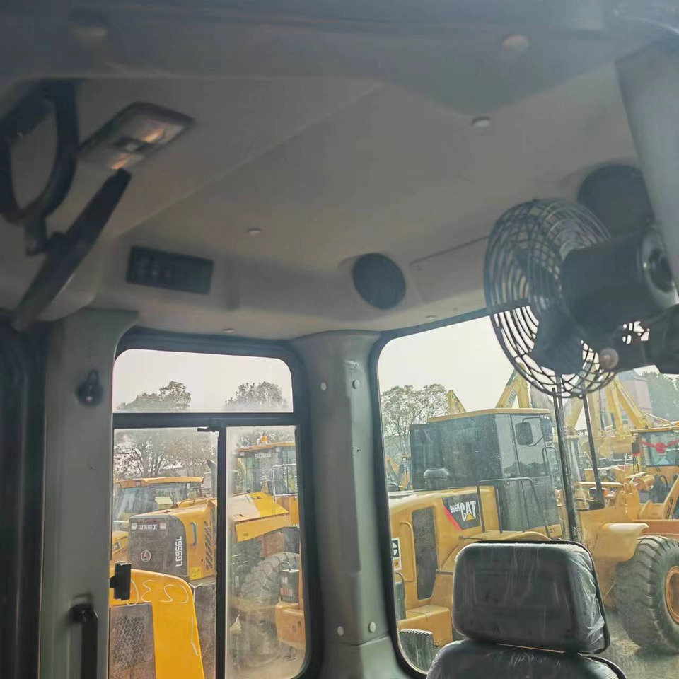 Bulldozer SHANTUI SD16: gambar 15