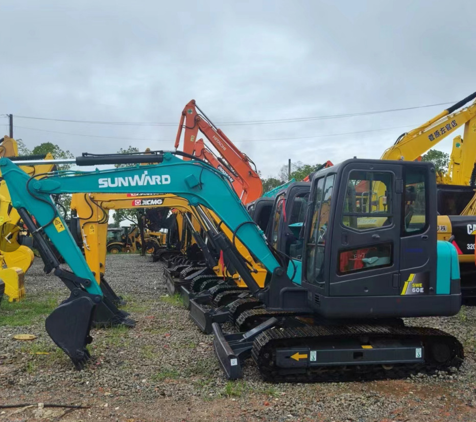 SUNWARD SWE 60E - Ekskavator mini: gambar 3 SUNWARD SWE 60E - Ekskavator mini: gambar 3