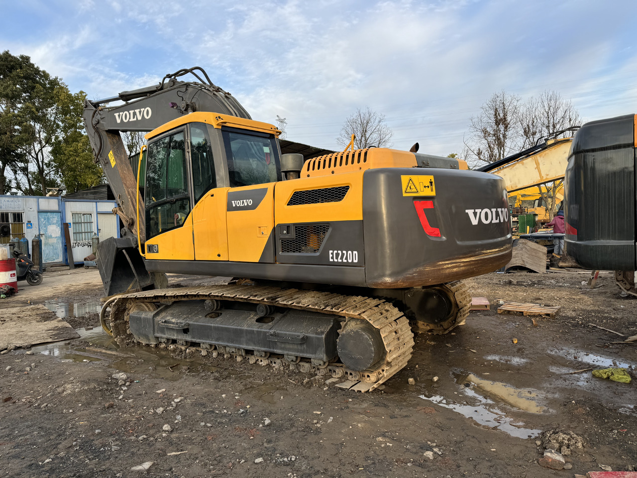VOLVO EC220D - Ekskavator perayap: gambar 1 VOLVO EC220D - Ekskavator perayap: gambar 1