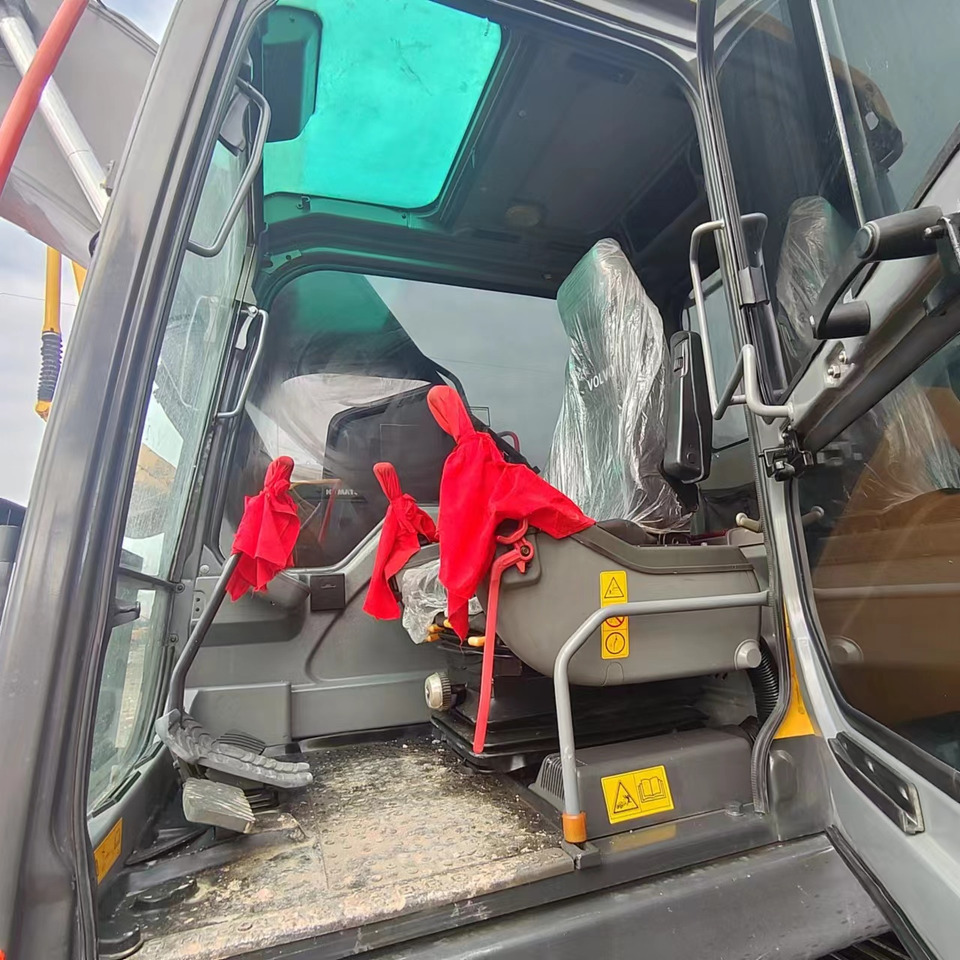 VOLVO EC240 - Ekskavator perayap: gambar 5 VOLVO EC240 - Ekskavator perayap: gambar 5