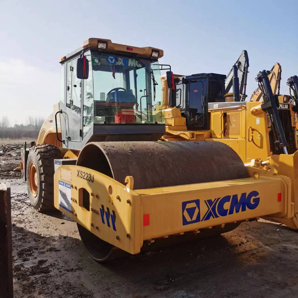 XCMG XS223J - Pemadat: gambar 1 XCMG XS223J - Pemadat: gambar 1