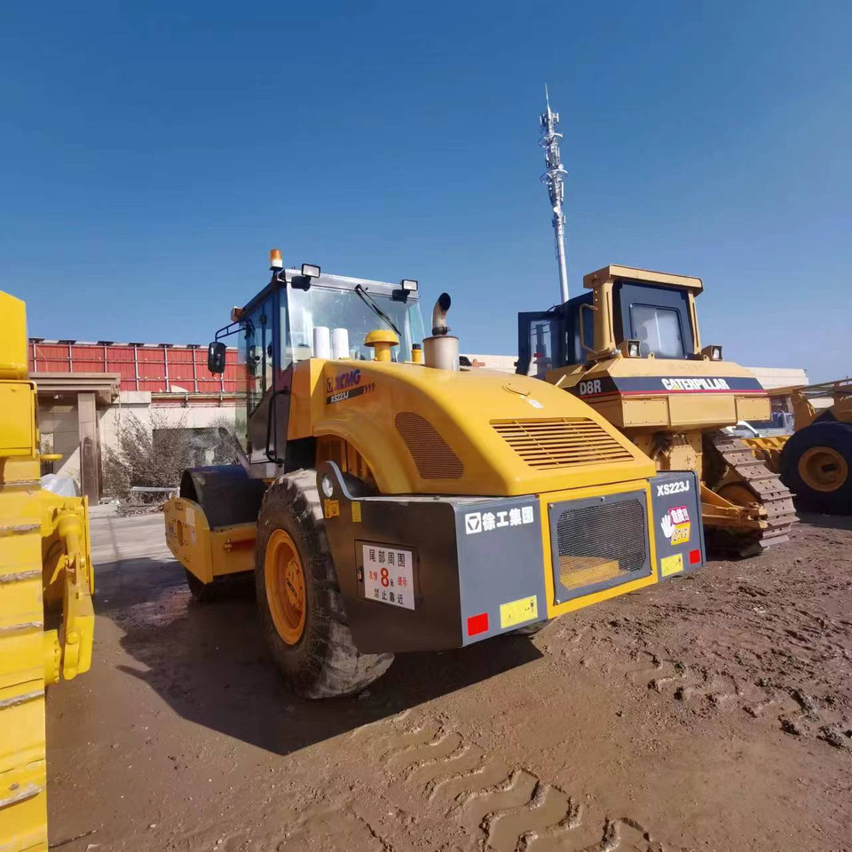 XCMG XS223J - Pemadat: gambar 1 XCMG XS223J - Pemadat: gambar 1