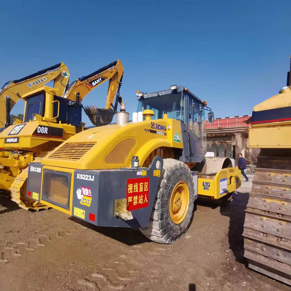 XCMG XS223J - Pemadat: gambar 3 XCMG XS223J - Pemadat: gambar 3