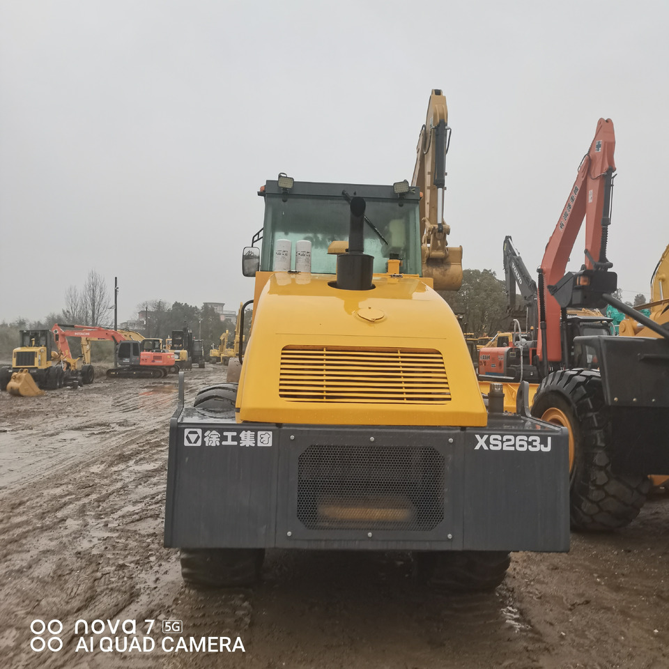 XCMG XS263J - Roller jalan: gambar 5 XCMG XS263J - Roller jalan: gambar 5