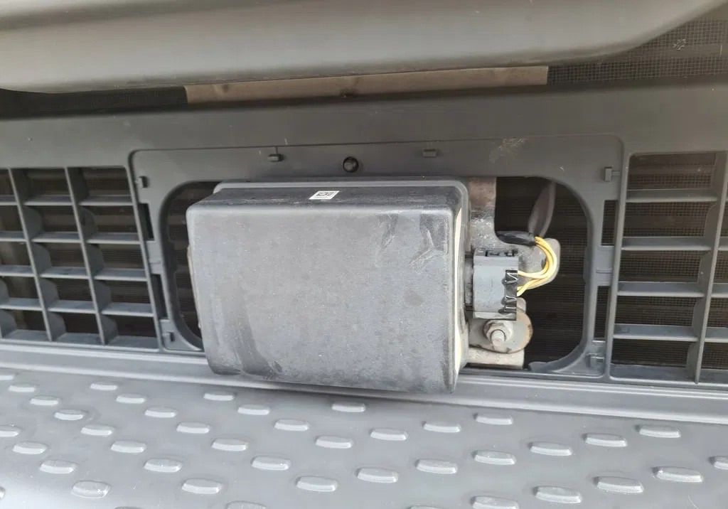CONTINENTAL RADAR DISTRONIK CZUJNIK SENSOR RENAULT GAMA T C K D RANGE VOLVO FH 4 FM 4 - Sensor untuk Truk: gambar 1 CONTINENTAL RADAR DISTRONIK CZUJNIK SENSOR RENAULT GAMA T C K D RANGE VOLVO FH 4 FM 4 - Sensor untuk Truk: gambar 1