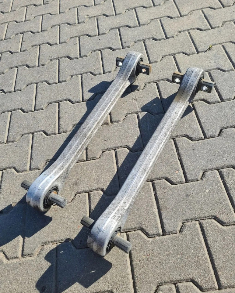 DRĄŻEK REAKCYJNY STABILIZACYJNY VOLVO FH 4 FM 4 FH 5 FM 5 ORYGINAŁ 22455603 - Bar anti-gulung: gambar 1 DRĄŻEK REAKCYJNY STABILIZACYJNY VOLVO FH 4 FM 4 FH 5 FM 5 ORYGINAŁ 22455603 - Bar anti-gulung: gambar 1