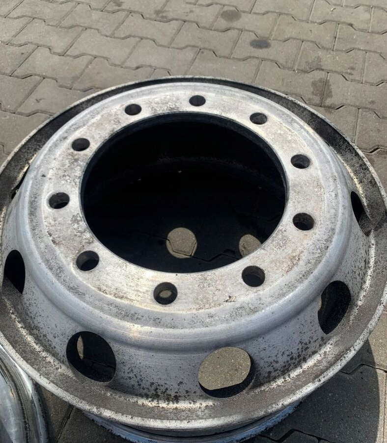 FELGA ALUMINOWA ALCOA 22,5X9.00 - Pelek untuk Truk: gambar 3 FELGA ALUMINOWA ALCOA 22,5X9.00 - Pelek untuk Truk: gambar 3