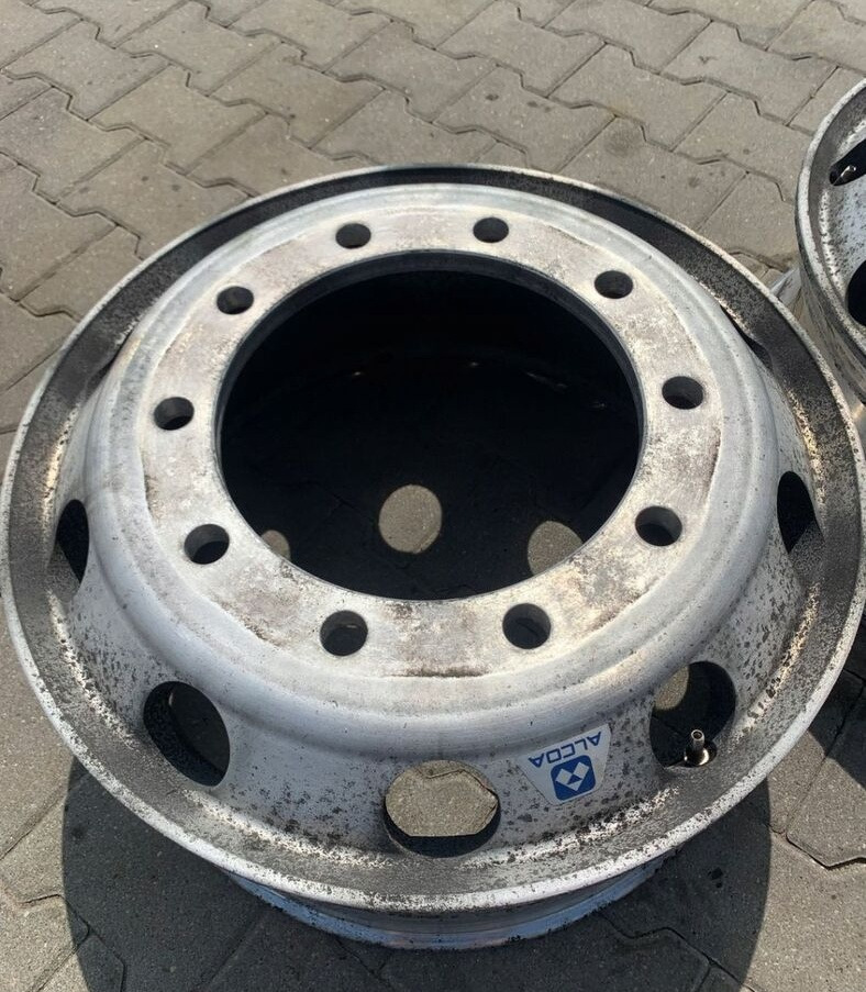 FELGI FELGA ALUMINIOWA ALCOA 22.5 X 9.00 - Pelek untuk Truk: gambar 1 FELGI FELGA ALUMINIOWA ALCOA 22.5 X 9.00 - Pelek untuk Truk: gambar 1