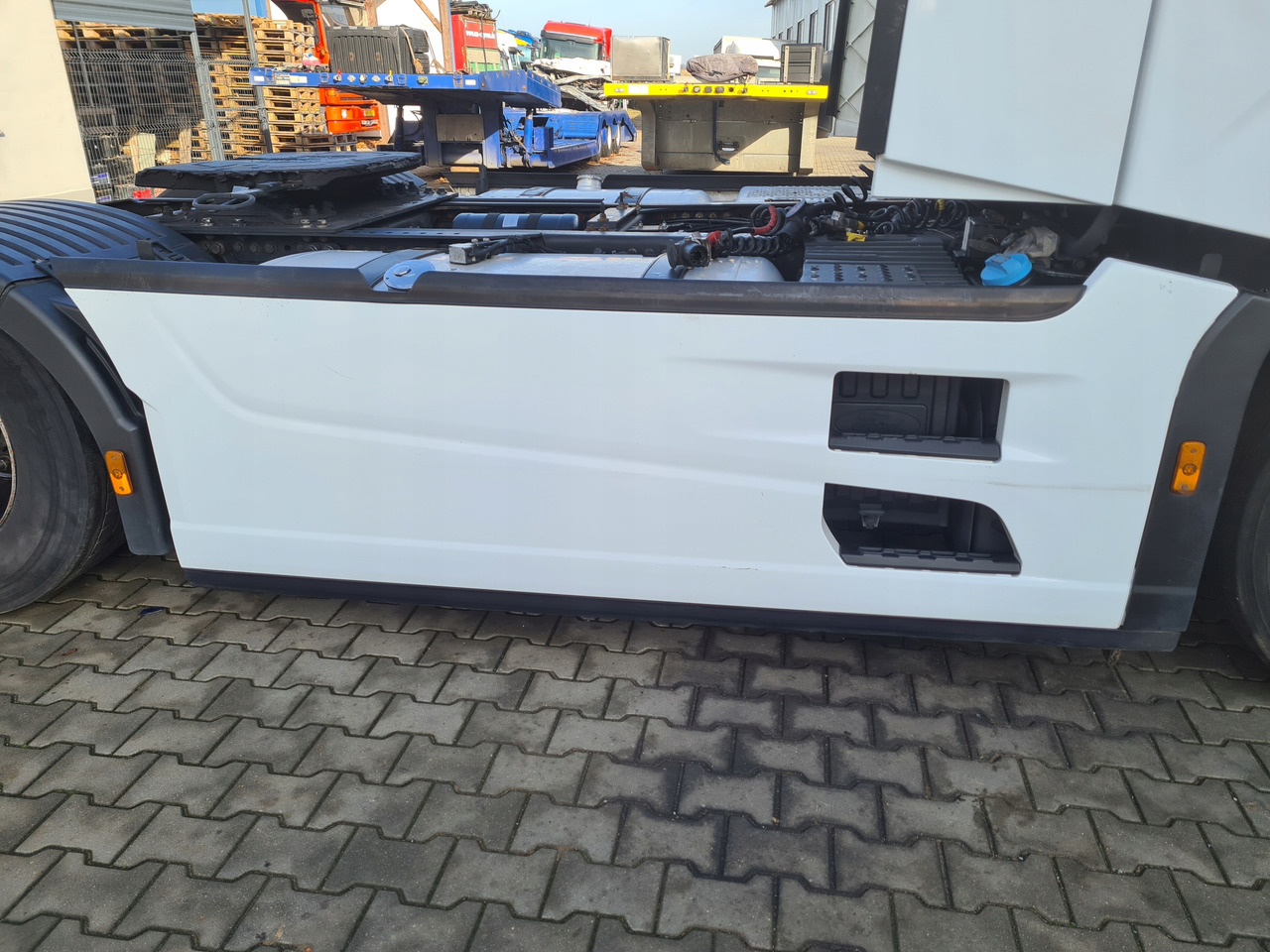 FORD ZABUDOWY OSŁONY MIĘDZYOSIOWE MOCOWANIA KOMPLET ORYGINAŁ FORD F-MAX 500 - Tubuh dan eksterior untuk Truk: gambar 2 FORD ZABUDOWY OSŁONY MIĘDZYOSIOWE MOCOWANIA KOMPLET ORYGINAŁ FORD F-MAX 500 - Tubuh dan eksterior untuk Truk: gambar 2