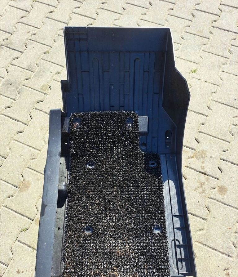 Ford F-MAX CARGO JC46 Ford F-MAX CARGO truck - Spatbor untuk Truk: gambar 5 Ford F-MAX CARGO JC46 Ford F-MAX CARGO truck - Spatbor untuk Truk: gambar 5