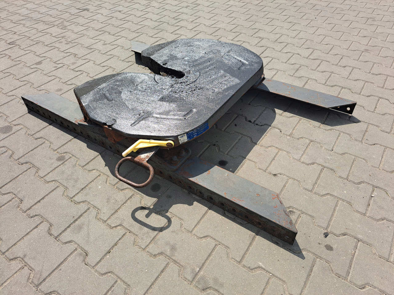 Georg Fischer GF SIODŁO GF+ FSK200 140 MM WSPORNIK VOLVO FH FM 9 12 13 - Kopling roda kelima untuk Truk: gambar 5 Georg Fischer GF SIODŁO GF+ FSK200 140 MM WSPORNIK VOLVO FH FM 9 12 13 - Kopling roda kelima untuk Truk: gambar 5