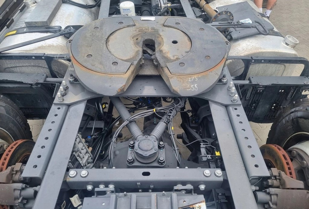 JOST 150 MM VOLVO FH 4 FM 4 FH 5 FM 5 RENAULT GAMA T C K VOLVO FH 4 FM 4 FH 5 FM 5 RENAULT GAMA T C K - Kopling roda kelima: gambar 4 JOST 150 MM VOLVO FH 4 FM 4 FH 5 FM 5 RENAULT GAMA T C K VOLVO FH 4 FM 4 FH 5 FM 5 RENAULT GAMA T C K - Kopling roda kelima: gambar 4