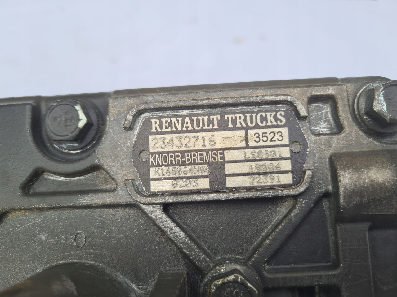 Kompresor rem udara untuk Truk KNORR-BREMSE SPRĘŻARKA KOMPRESOR POWIETRZA RENAULT GAMA T EVO VOLVO FH 5 FM 5 23432716: gambar 7 Kompresor rem udara untuk Truk KNORR-BREMSE SPRĘŻARKA KOMPRESOR POWIETRZA RENAULT GAMA T EVO VOLVO FH 5 FM 5 23432716: gambar 7