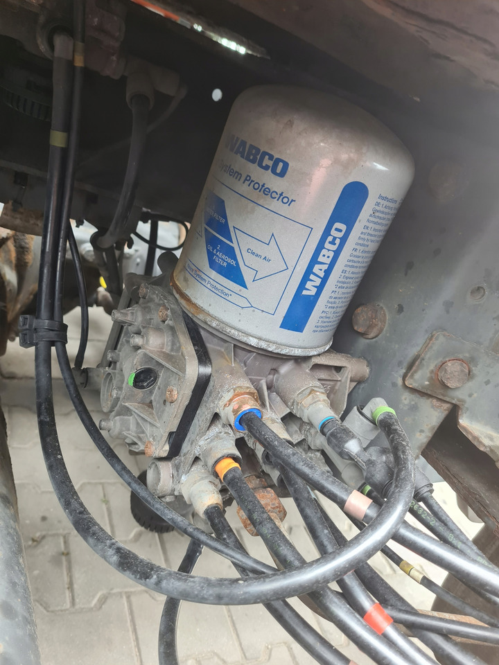 KNORR-BREMSE ZAWÓR OSUSZACZA APM EL1100 RENAULT PREMIUM MAGNUM LANDER KERAX MIDLUM DXI - Bagian Rem untuk Truk: gambar 1 KNORR-BREMSE ZAWÓR OSUSZACZA APM EL1100 RENAULT PREMIUM MAGNUM LANDER KERAX MIDLUM DXI - Bagian Rem untuk Truk: gambar 1