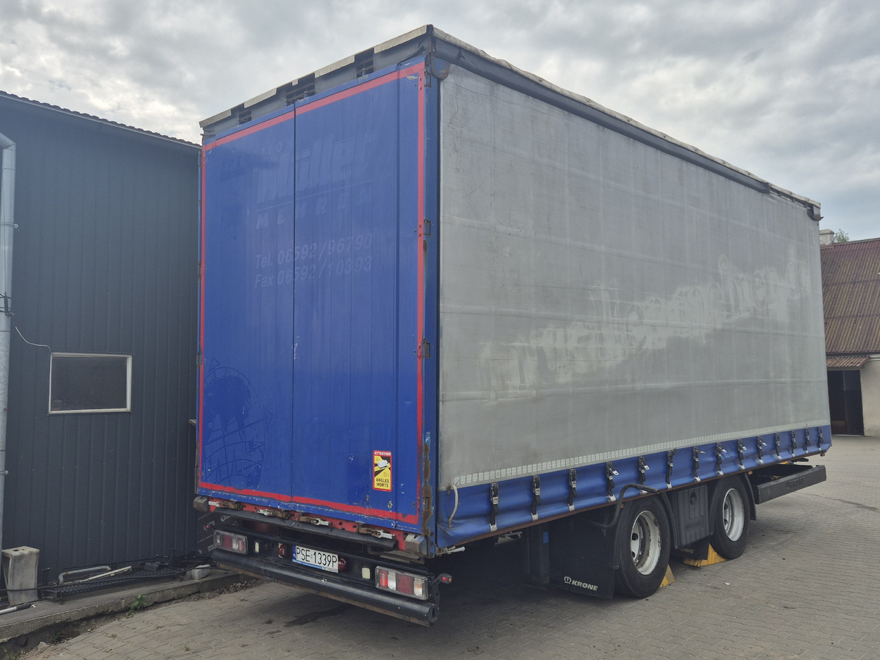 MAN tgx 24,500 - Truk dengan terpal samping: gambar 5 MAN tgx 24,500 - Truk dengan terpal samping: gambar 5
