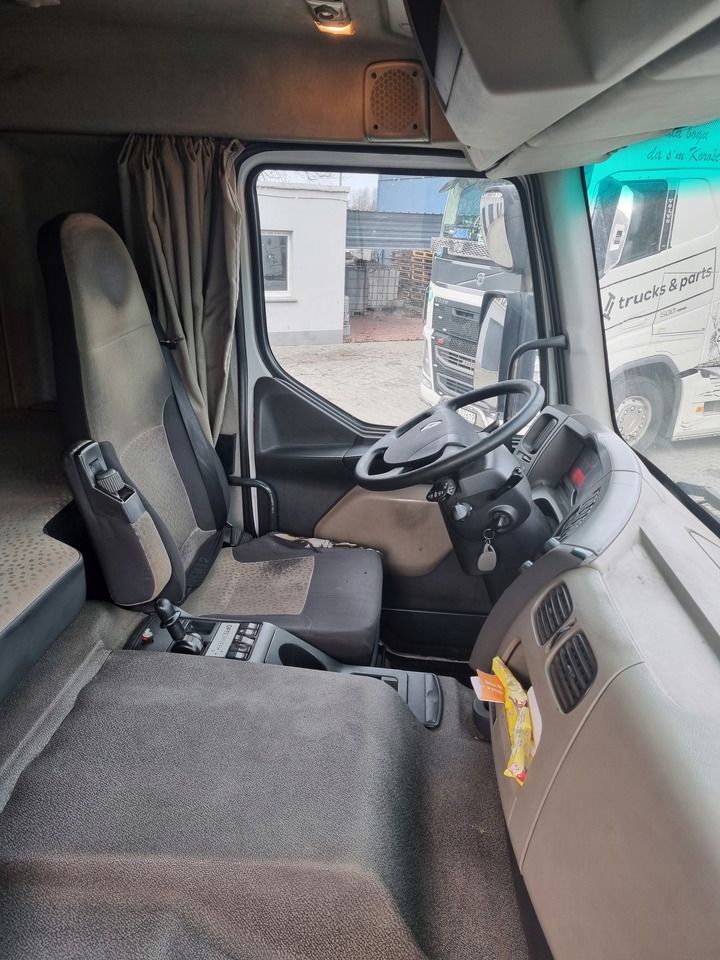 Kabin untuk Truk RENAULT KOMPLETNA KABINA NISKA RENAULT PREMIUM LANDER KERAX DXI: gambar 15 Kabin untuk Truk RENAULT KOMPLETNA KABINA NISKA RENAULT PREMIUM LANDER KERAX DXI: gambar 15
