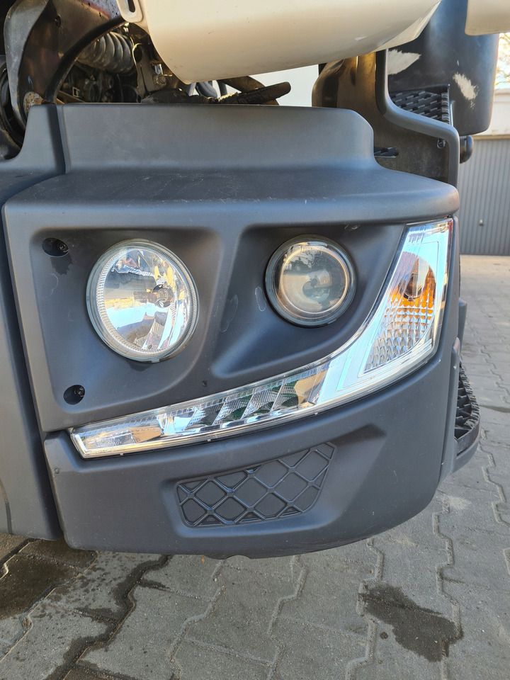 RENAULT REFLEKTOR LAMPA KIERUNKOWSKAZ OKULAR LEWY KOMPLETNY RENAULT GAMA D WIDE - Lampu depan untuk Truk: gambar 1 RENAULT REFLEKTOR LAMPA KIERUNKOWSKAZ OKULAR LEWY KOMPLETNY RENAULT GAMA D WIDE - Lampu depan untuk Truk: gambar 1