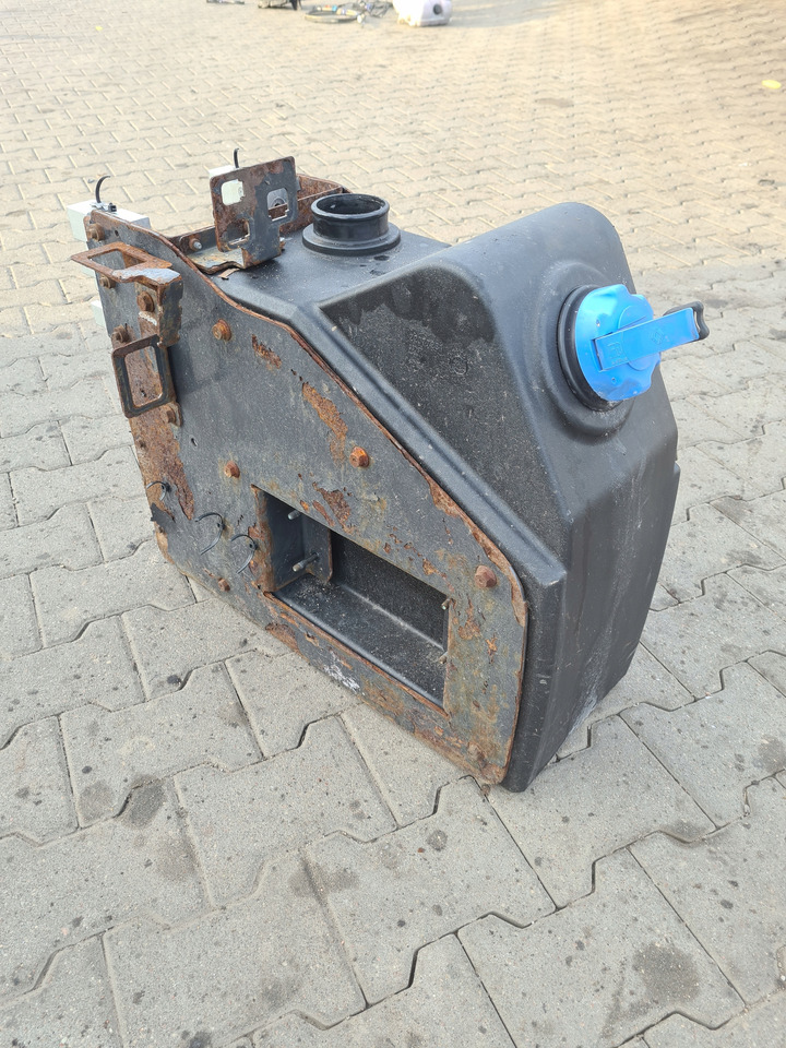 RENAULT ZBIORNIK ADBLUE Z MOCOWANIAMI RENAULT GAMA D VOLVO FL EURO 6 - Tangki adBlue untuk Truk: gambar 5 RENAULT ZBIORNIK ADBLUE Z MOCOWANIAMI RENAULT GAMA D VOLVO FL EURO 6 - Tangki adBlue untuk Truk: gambar 5