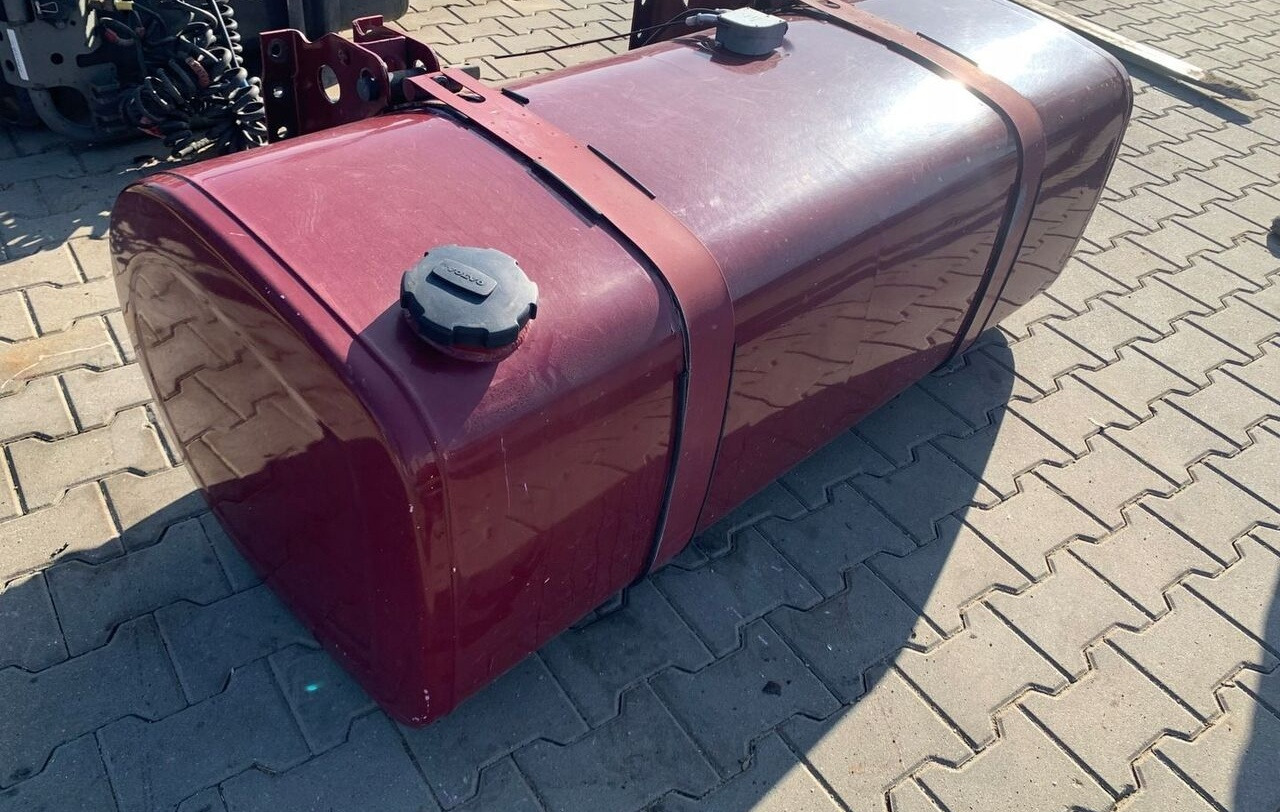 Renault ZBIORNIK PALIWA RENAULT GAMA T LOW DECK 150x69x56 1 - Tangki bahan bakar untuk Truk: gambar 1 Renault ZBIORNIK PALIWA RENAULT GAMA T LOW DECK 150x69x56 1 - Tangki bahan bakar untuk Truk: gambar 1