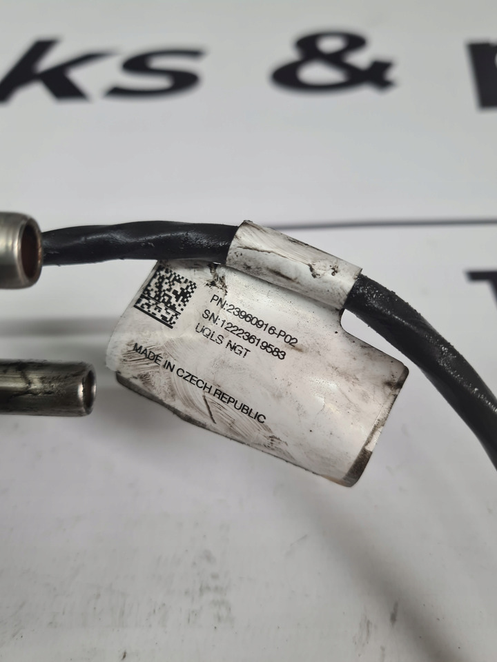 SMOK ADBLUE Z CZUJNIKIEM JAKOŚCI RENAULT GAMA VOLVO FH 4 LIFT FH 5 LOW DECK - Sistem pembuangan untuk Truk: gambar 4 SMOK ADBLUE Z CZUJNIKIEM JAKOŚCI RENAULT GAMA VOLVO FH 4 LIFT FH 5 LOW DECK - Sistem pembuangan untuk Truk: gambar 4