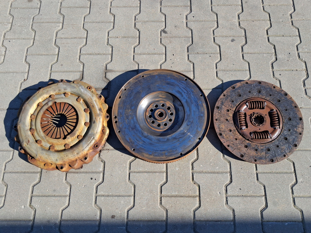 SPRZĘGŁO KOMPLETNE VOLVO FL FE D5K RENAULT GAMA D DTI 5 EURO 6 - Kopling dan suku cadang: gambar 1 SPRZĘGŁO KOMPLETNE VOLVO FL FE D5K RENAULT GAMA D DTI 5 EURO 6 - Kopling dan suku cadang: gambar 1