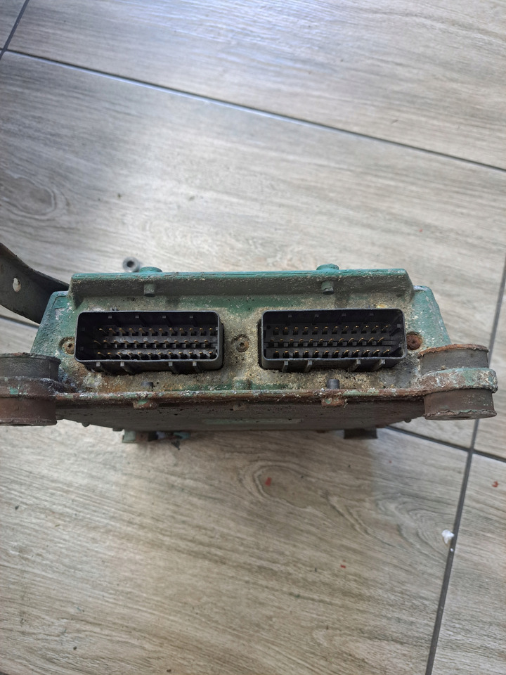 VOLVO KASETA KOMPUTER SILNIKA VOLVO FL 6 00-06 D6B 220 - ECU untuk Truk: gambar 3 VOLVO KASETA KOMPUTER SILNIKA VOLVO FL 6 00-06 D6B 220 - ECU untuk Truk: gambar 3