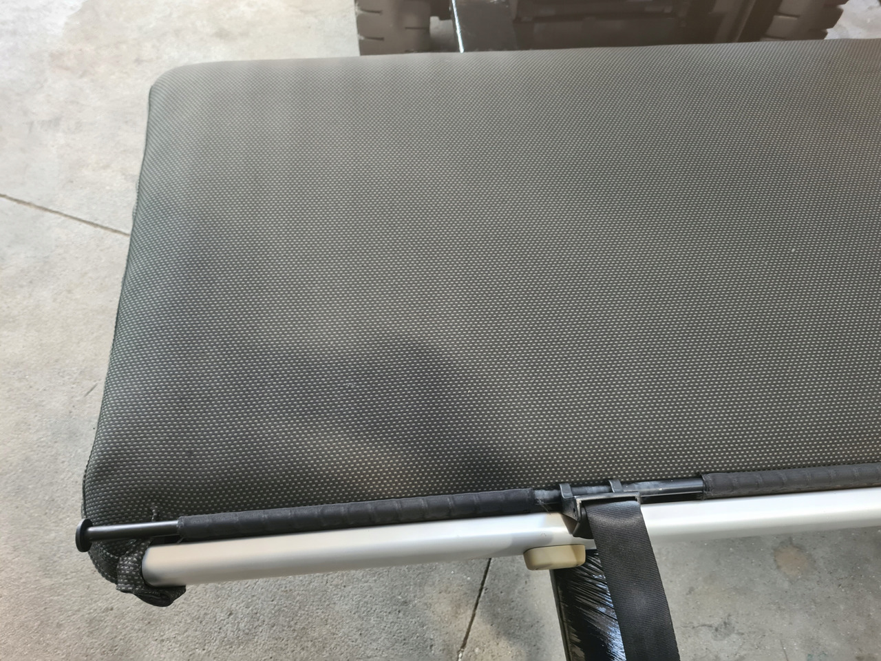 VOLVO ŁÓŻKO KOMPLETNE GÓRNE LEŻANKA MOCOWANIA - Tempat duduk untuk Truk: gambar 3 VOLVO ŁÓŻKO KOMPLETNE GÓRNE LEŻANKA MOCOWANIA - Tempat duduk untuk Truk: gambar 3