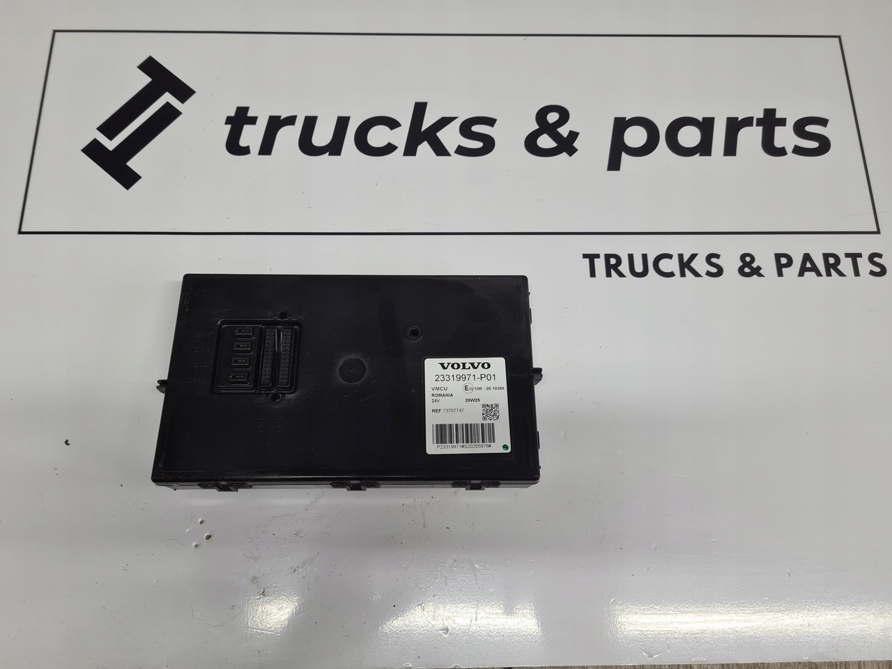 VOLVO MODUŁ STEROWNIK VMCU/FRC VOLVO FH 4 FM 4 EURO 6 23319971 23762559 - Sistem listrik untuk Truk: gambar 1 VOLVO MODUŁ STEROWNIK VMCU/FRC VOLVO FH 4 FM 4 EURO 6 23319971 23762559 - Sistem listrik untuk Truk: gambar 1