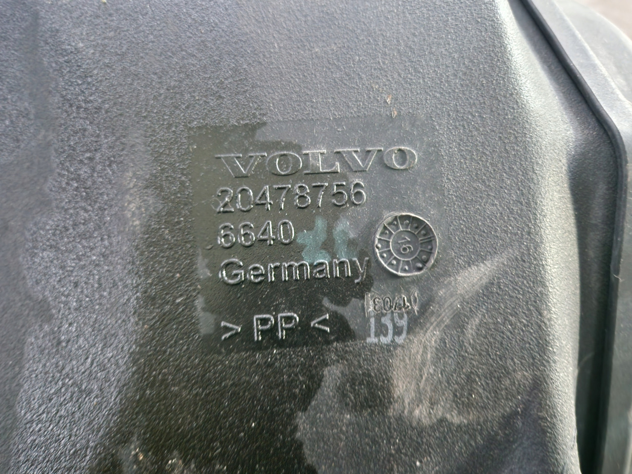 VOLVO OBUDOWA FILTRA POWIETRZA VOLVO FH 16 EURO 6 - Filter udara untuk Truk: gambar 5 VOLVO OBUDOWA FILTRA POWIETRZA VOLVO FH 16 EURO 6 - Filter udara untuk Truk: gambar 5