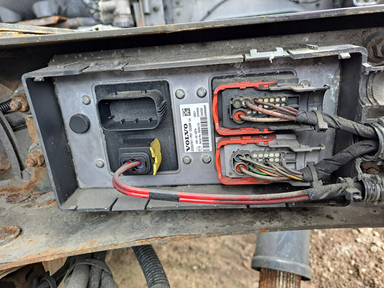 VOLVO STEROWNIK KASETA CCIOM VOLVO FH 4 FM 4 22053761 P01 - Sistem listrik untuk Truk: gambar 2 VOLVO STEROWNIK KASETA CCIOM VOLVO FH 4 FM 4 22053761 P01 - Sistem listrik untuk Truk: gambar 2