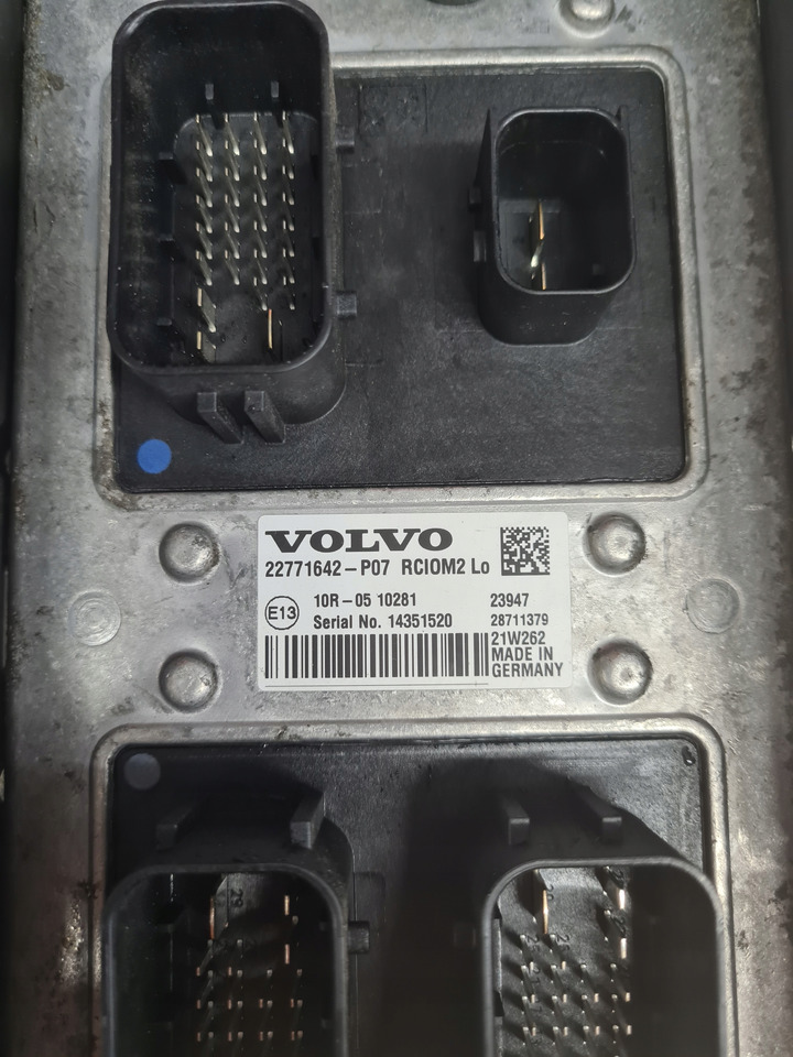VOLVO STEROWNIK KASETA RCIOM2 VOLVO FH 4 FM 4 FH 5 FM 5 22771642 - Sistem listrik untuk Truk: gambar 3 VOLVO STEROWNIK KASETA RCIOM2 VOLVO FH 4 FM 4 FH 5 FM 5 22771642 - Sistem listrik untuk Truk: gambar 3
