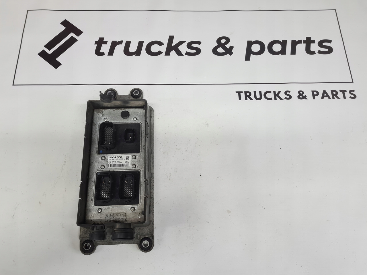 VOLVO STEROWNIK KASETA RCIOM2 VOLVO FH 4 FM 4 FH 5 FM 5 22771642 - Sistem listrik untuk Truk: gambar 1 VOLVO STEROWNIK KASETA RCIOM2 VOLVO FH 4 FM 4 FH 5 FM 5 22771642 - Sistem listrik untuk Truk: gambar 1