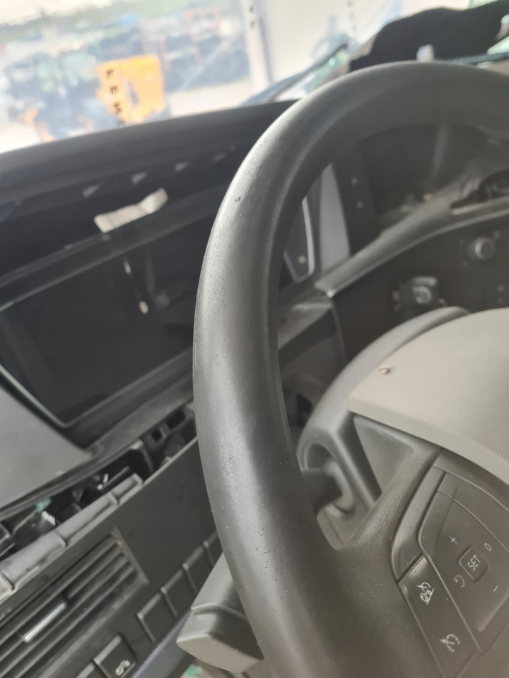 VOLVO WIELOFUNKCYJNA KOMPLETNA - Kemudi untuk Truk: gambar 4 VOLVO WIELOFUNKCYJNA KOMPLETNA - Kemudi untuk Truk: gambar 4