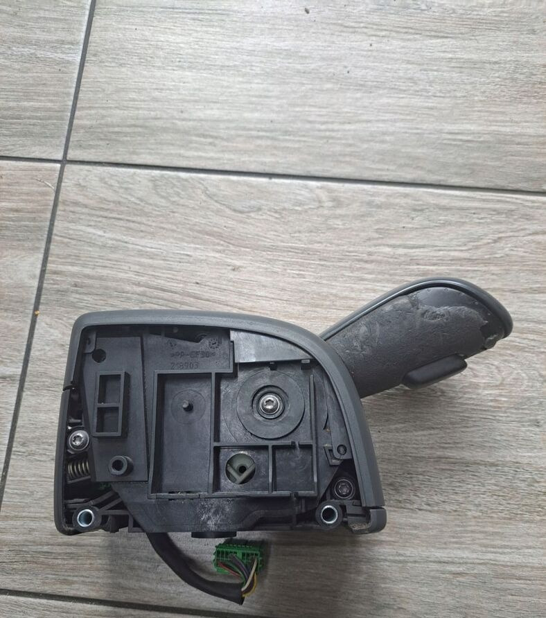Volvo JOYSTICK BIEGÓW GAŁKA LEWAREK VOLVO FH FM 9 13 21073025 - Tongkat gigi untuk Truk: gambar 1 Volvo JOYSTICK BIEGÓW GAŁKA LEWAREK VOLVO FH FM 9 13 21073025 - Tongkat gigi untuk Truk: gambar 1