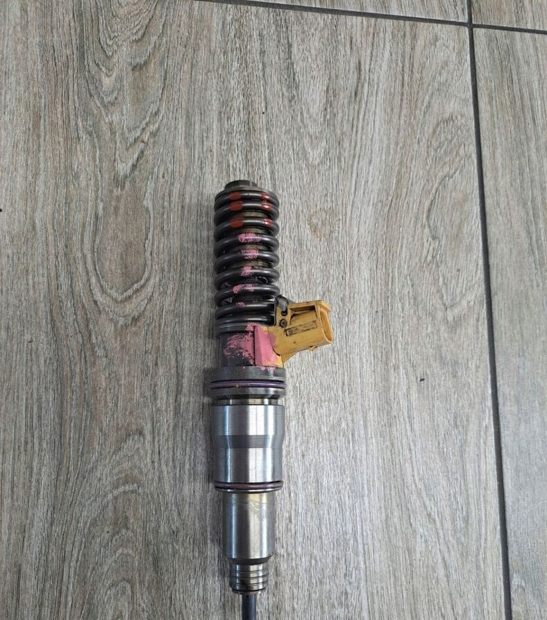 Volvo POMPOWTRYSKIWACZ RENAULT PREMIUM DXI 430 460 21569191 - Injektor untuk Truk: gambar 1 Volvo POMPOWTRYSKIWACZ RENAULT PREMIUM DXI 430 460 21569191 - Injektor untuk Truk: gambar 1