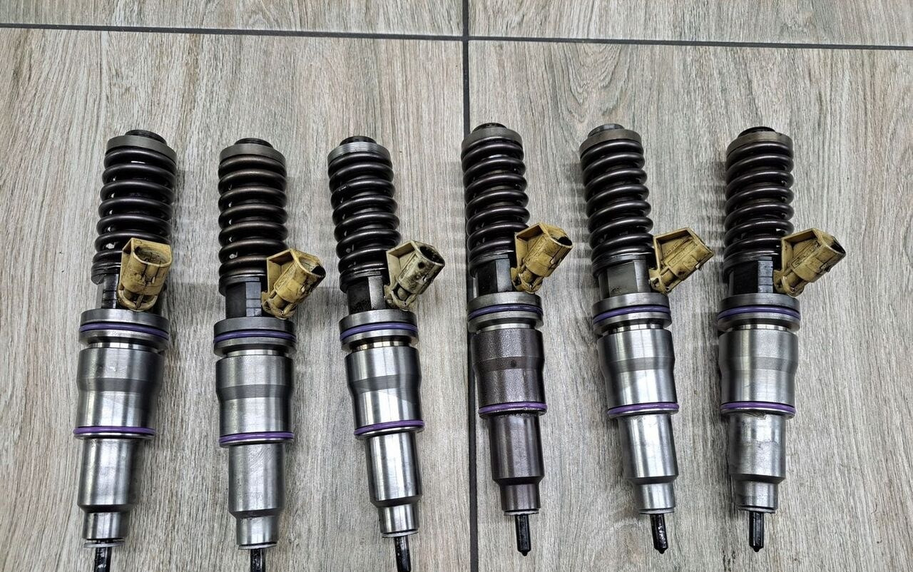 Volvo POMPOWTRYSKIWACZE WTRYSKI RENAULT MAGNUM DXI 12 VOLVO FH FM 12 - Injektor untuk Truk: gambar 1 Volvo POMPOWTRYSKIWACZE WTRYSKI RENAULT MAGNUM DXI 12 VOLVO FH FM 12 - Injektor untuk Truk: gambar 1