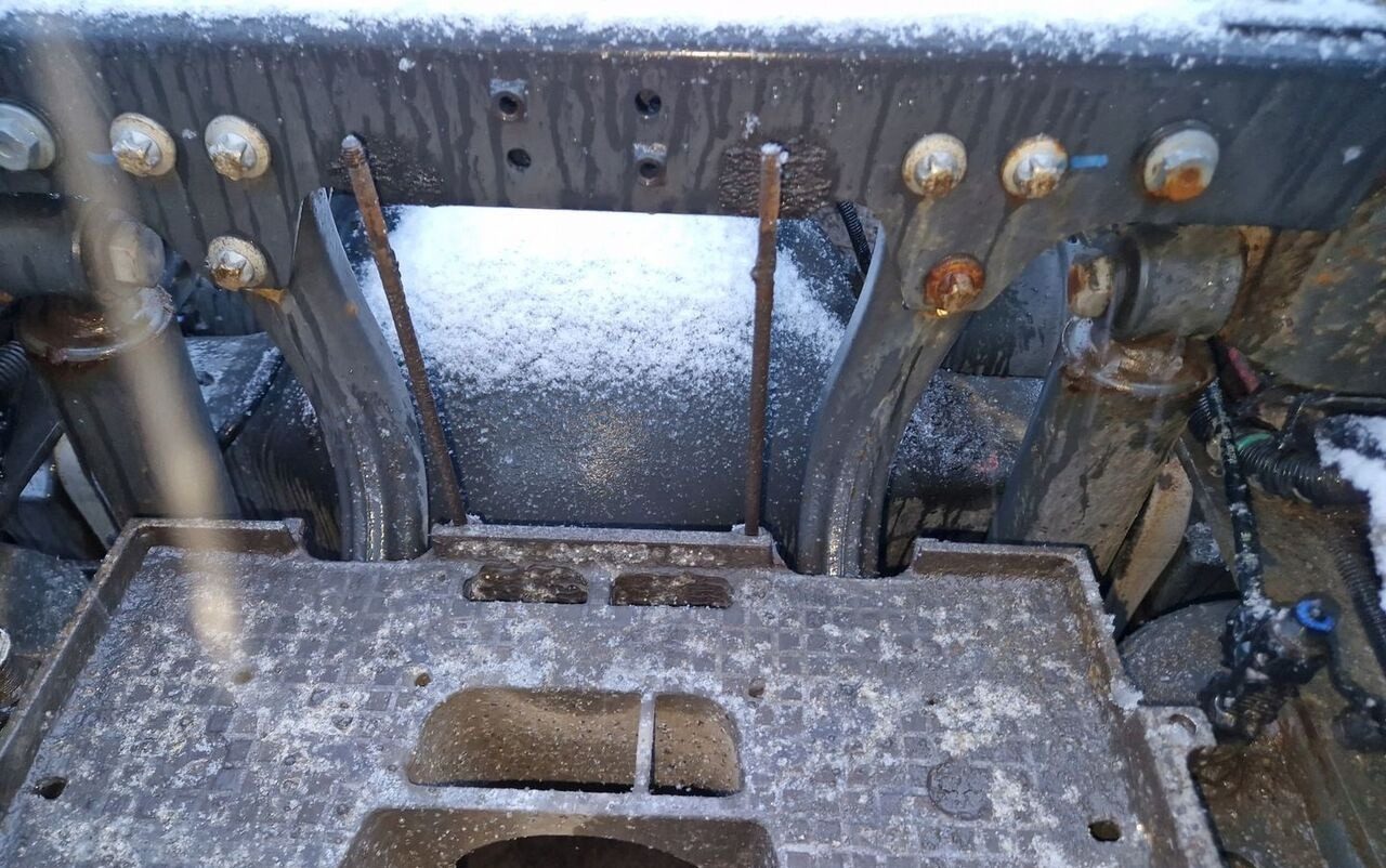 Volvo SKRZYNKA AKUMULATORÓW VOLVO FH 13 FH 4 FMX RENAULT GAMA T RAN - Baterai untuk Truk: gambar 2 Volvo SKRZYNKA AKUMULATORÓW VOLVO FH 13 FH 4 FMX RENAULT GAMA T RAN - Baterai untuk Truk: gambar 2