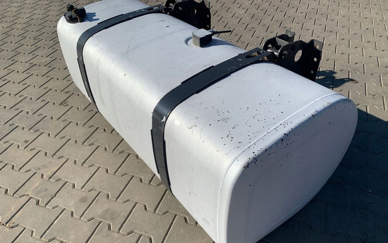 Volvo ZBIORNIK PALIWA RENAULT GAMA T LOW DECK 150x69x56 22038784 - Tangki bahan bakar untuk Truk: gambar 1 Volvo ZBIORNIK PALIWA RENAULT GAMA T LOW DECK 150x69x56 22038784 - Tangki bahan bakar untuk Truk: gambar 1