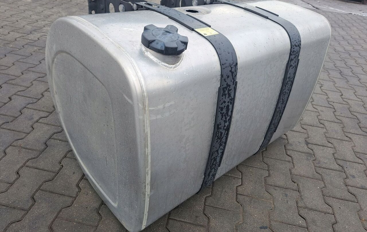 Volvo ZBIORNIK PALIWA VOLVO FH 4 FM 4 RENAULT GAMA T 110x70x70 21516448 - Tangki bahan bakar untuk Truk: gambar 2 Volvo ZBIORNIK PALIWA VOLVO FH 4 FM 4 RENAULT GAMA T 110x70x70 21516448 - Tangki bahan bakar untuk Truk: gambar 2