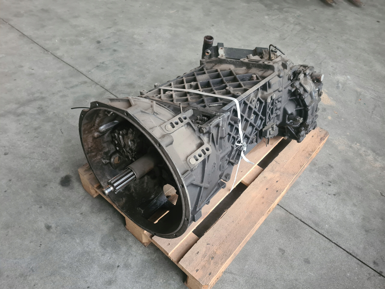 ZF MANUAL Z RETARDEREM 16S 2221 TD - Gearbox: gambar 4 ZF MANUAL Z RETARDEREM 16S 2221 TD - Gearbox: gambar 4
